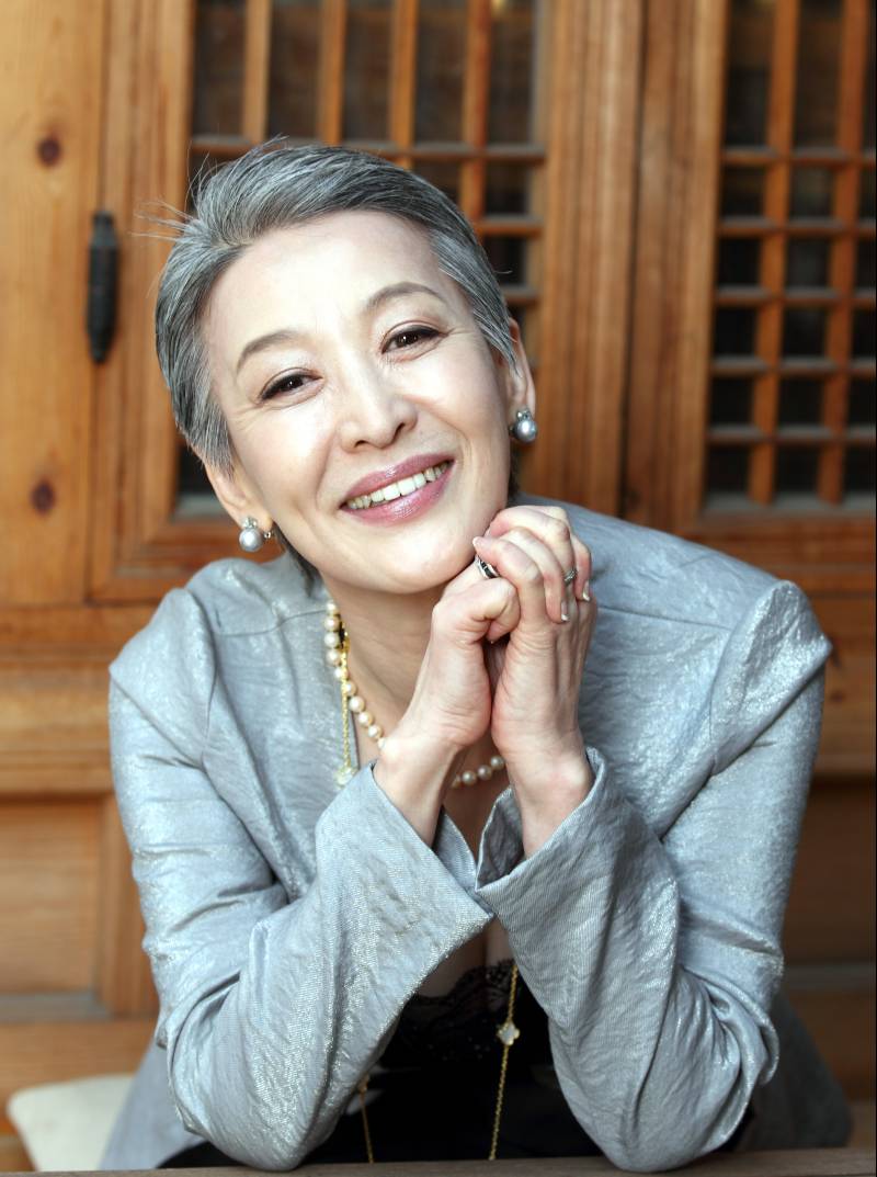 배우 윤석화 별세 오보, 연극배우협회 사과