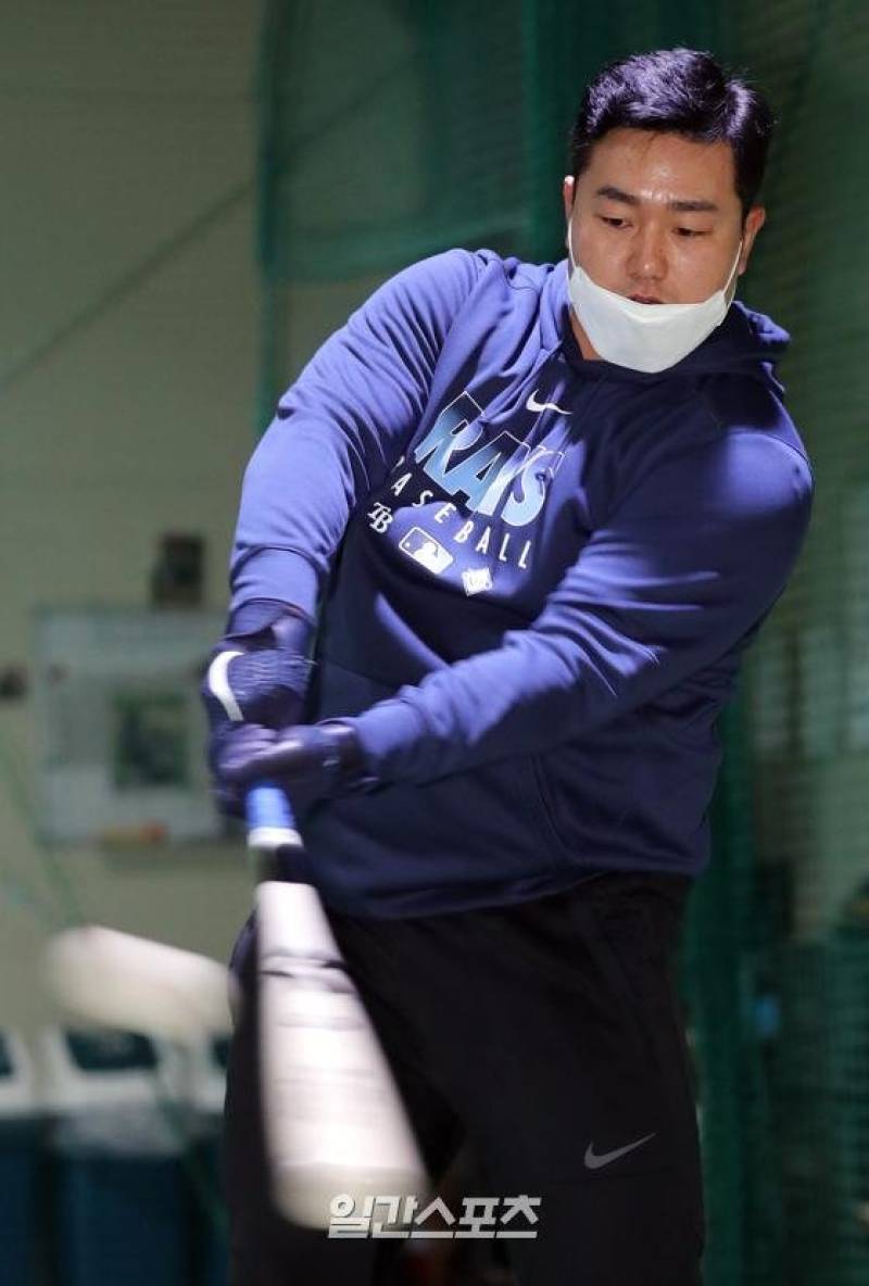 "따로 연락받은 건 없다" 2년 유예 빗장 풀린 최지만의 울산행 가능성 ... - 뉴스 썸네일 이미지