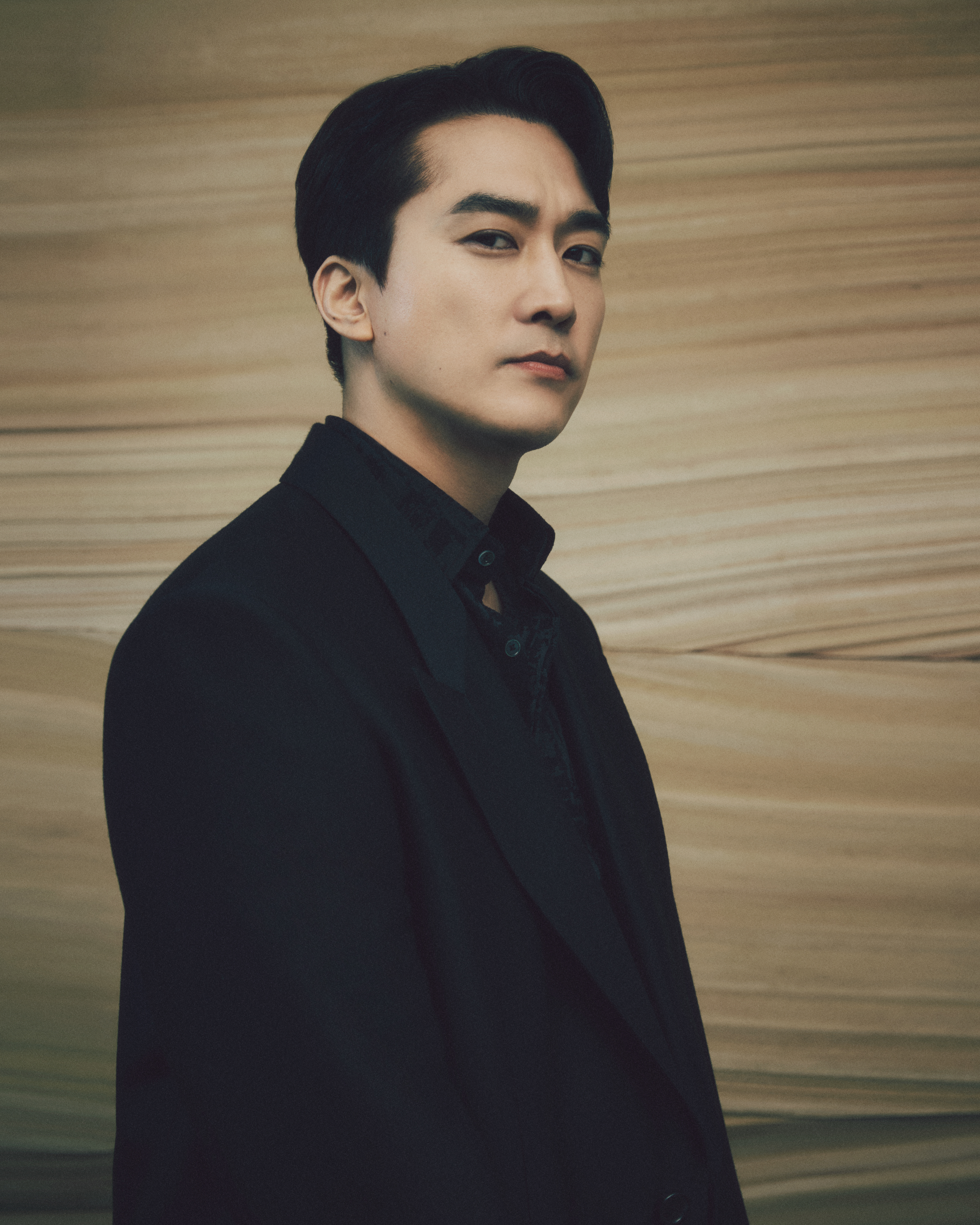 Black Knight' Star Song Seung Heon on Working with Kim Woo Bin