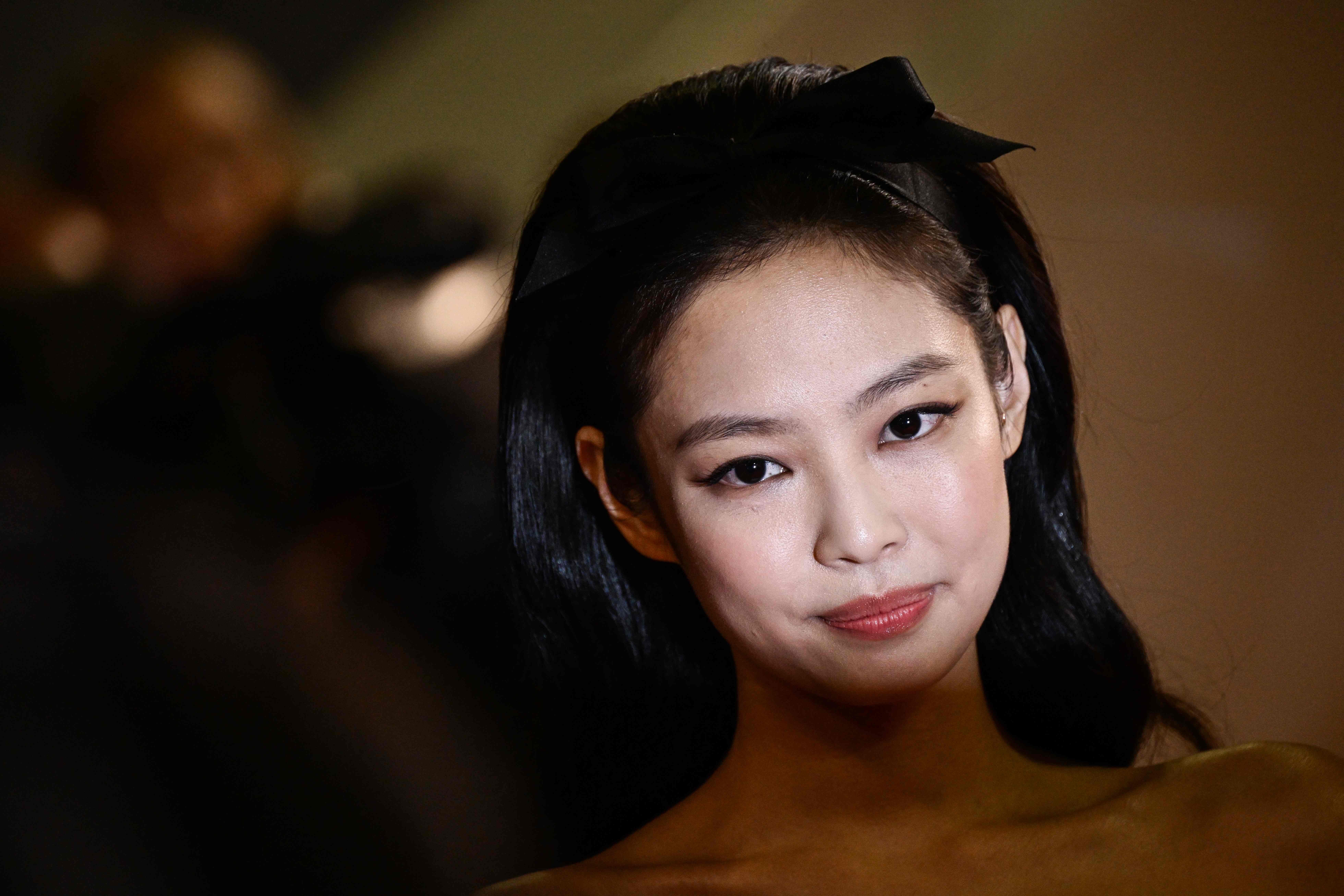 제니 데뷔작 디 아이돌 시사평 살펴보니..리벤지 포르노까지 고수위 [76th 칸] - 일간스포츠