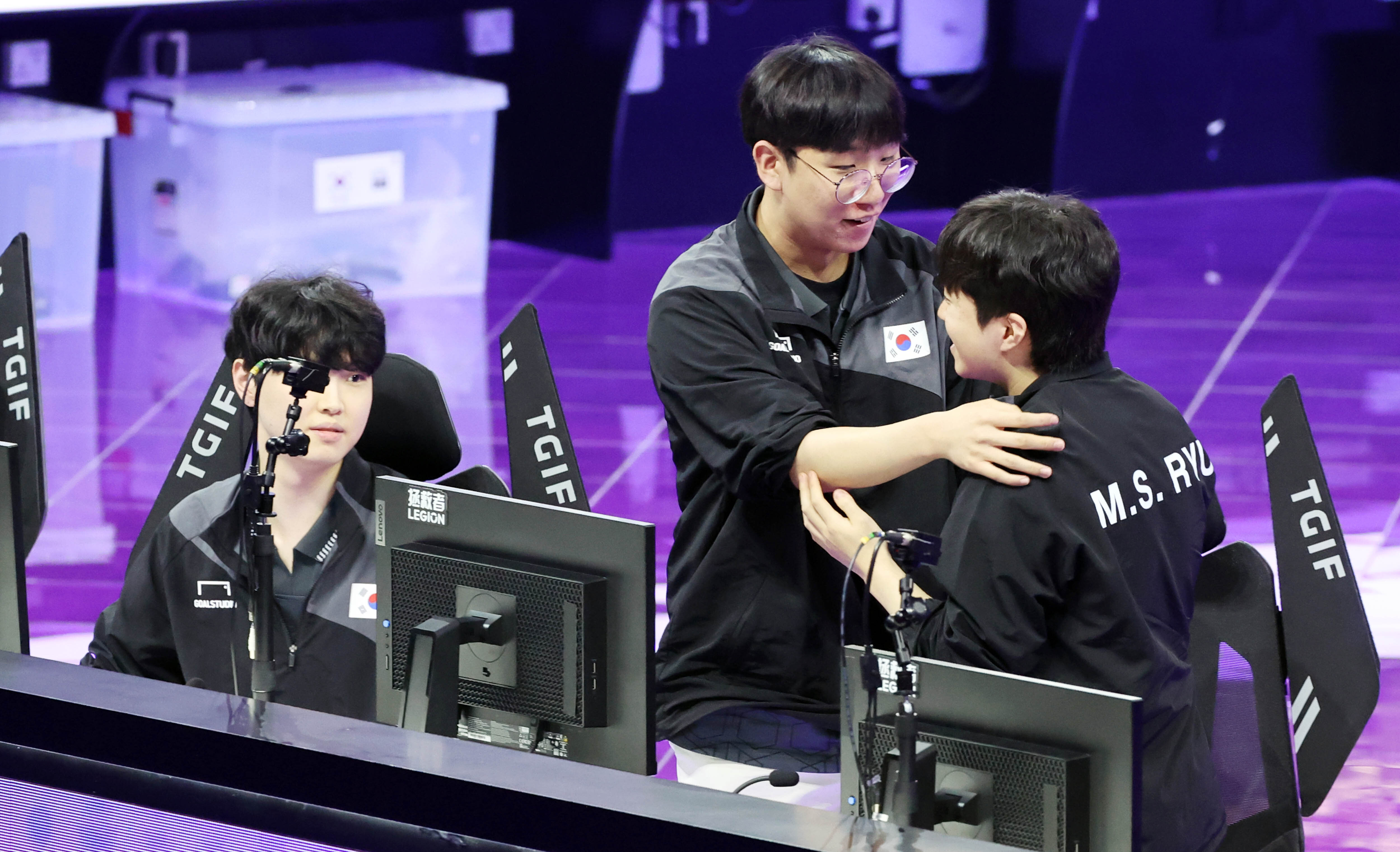 만리장성 무너뜨린 LoL 제우스, 