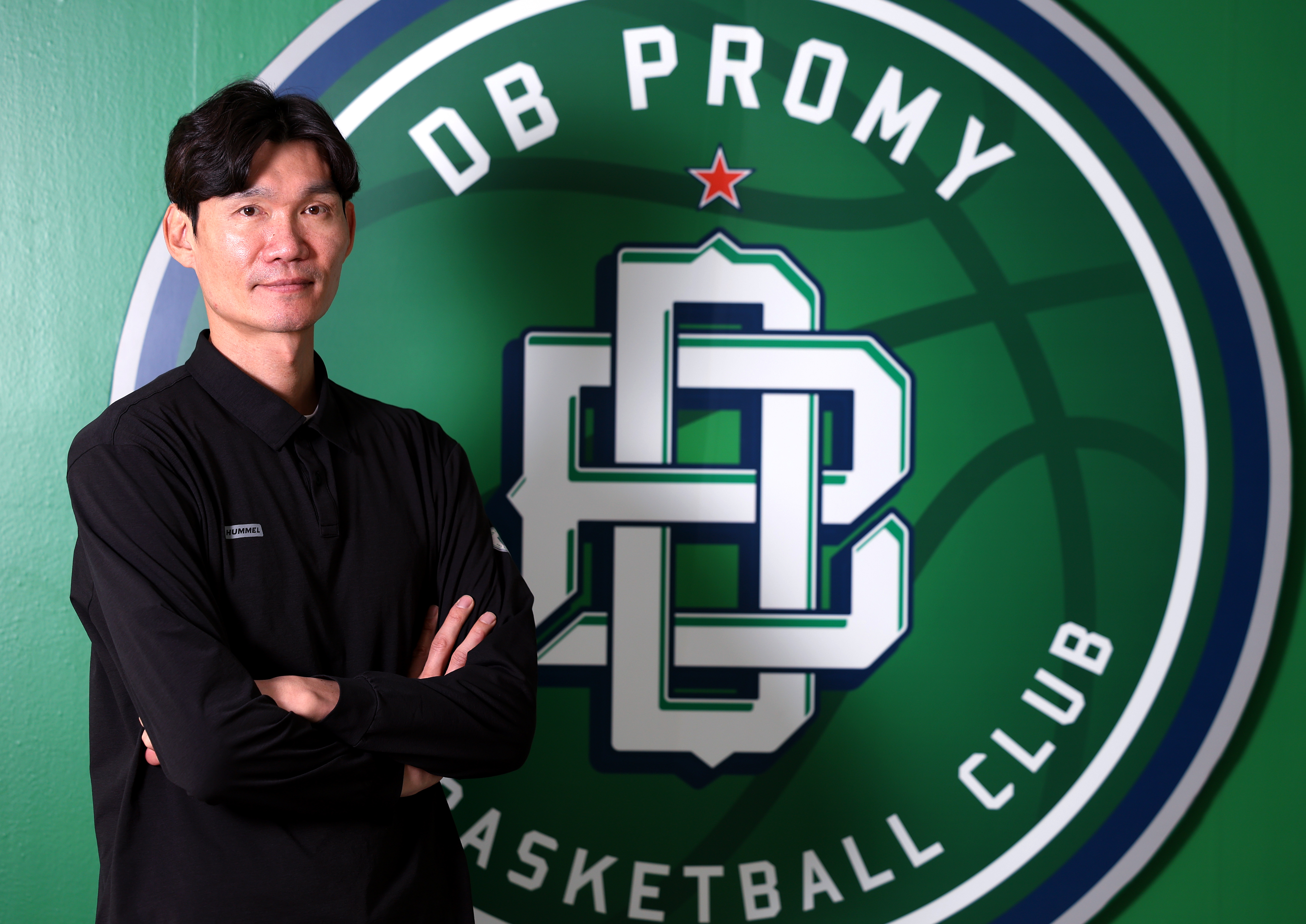 Rebirth of a Champion: DB Coach Kim Joo-sung Vows to Bounce Back with Tenacious Defense and Lightning-Fast Offense