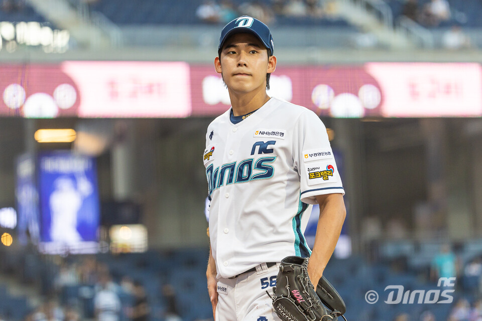 Korean Left-Handed Pitcher Jeong Gu-beom Enlists in Active Duty, Transitioning from Baseball to Military Service