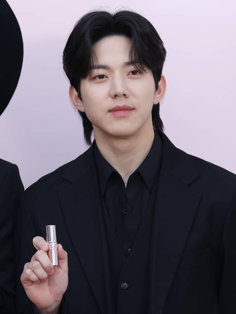 데이식스 도운 열애설...상대는 유혜주 동생 유지유? [왓IS] - 뉴스 썸네일 이미지