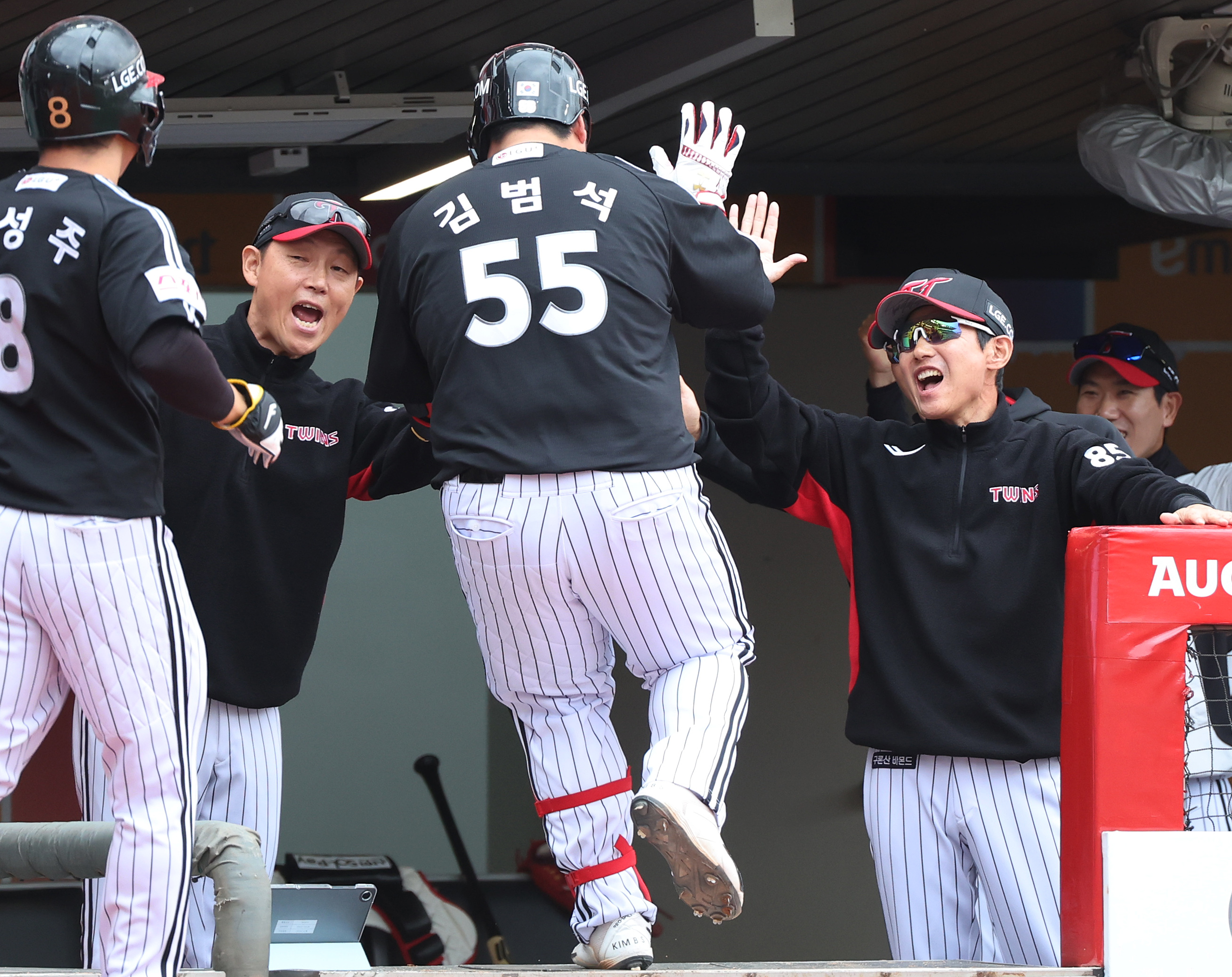 Kim Beom-seok Shines in LG Twins’ Doubleheader Games: Updates, Highlights, and More!