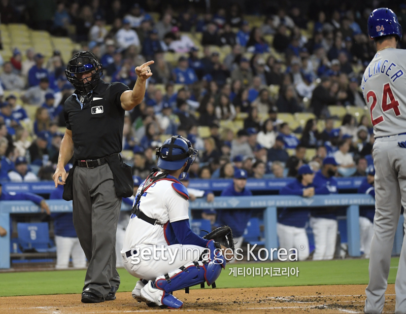 5년 준비한 ABS, MLB도 드디어 박차 가한다 내년 캠프서 시험, 2026년 전격 도입 목표                                