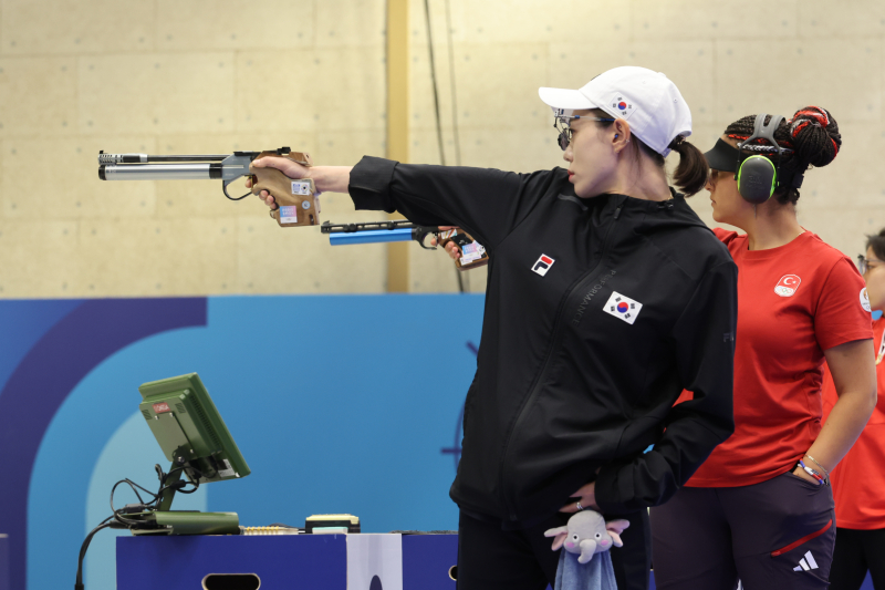 '여자 사격 일냈다' 오예진·김예지 금·은 싹쓸이, 올림픽 신기록까지 명중 [2024 파리]                                