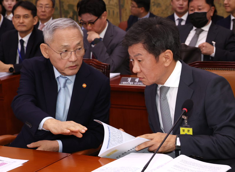 “축구협회가 문체부 위에 있다는 소문 있다” 카르텔 의혹까지 제기됐다                                