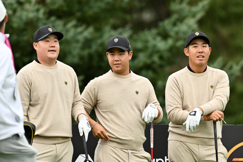 이번엔 미워할래요 김주형, '세계 1위 절친' 셰플러와 첫날부터 맞대결                                