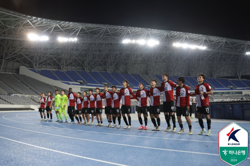 ‘9위→4위’ 밖에서 잘하는 부산, 잔여 홈 경기가 중요한 이유                                