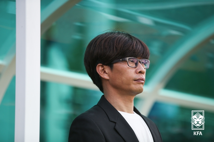 [오피셜] “전력강화위원회 1순위 후보” 신상우 감독, 콜린 벨 이어 女 대표팀 지휘봉                                