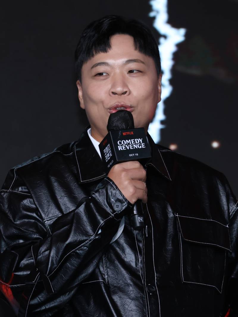이상준, LA 공연 논란 사과 후 "안 오시면 된다" 적반하장?

이상준 "이게 내 수준"…LA 공연 논란 사과에도 비판 여론

"안 오시면 된다" 이상준, LA 공연 논란 사과 뒤 또 구설수

이상준, LA 공연 논란 사과문 맞나… "이게 내 수준" 발언 파장