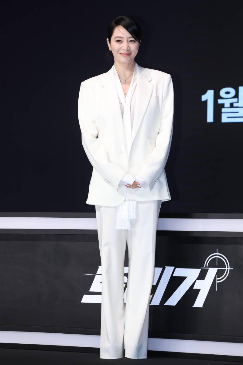 김혜수 SNS 근황, 조진웅 은퇴-시그널2 소식 속