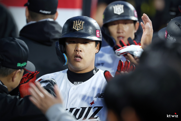 '오원석 6이닝 노히트+강백호 홈런' KT, 0-1 전날 패배 3-0으로 설욕 [IS 광주]                                