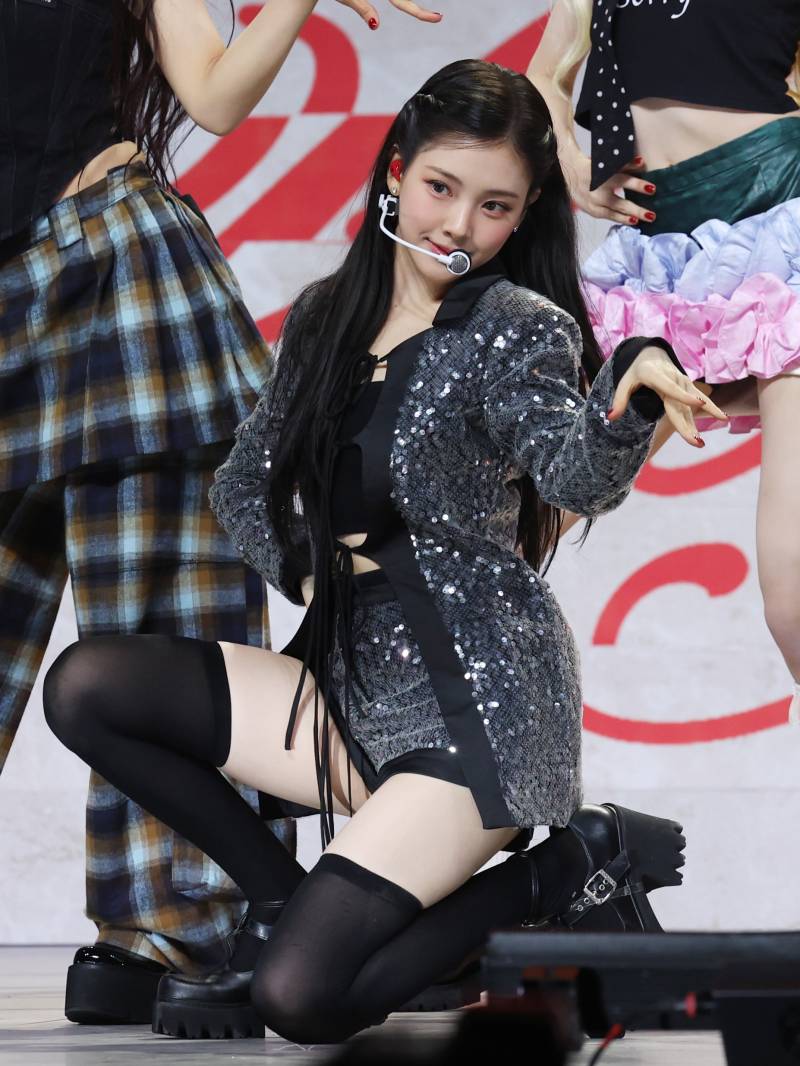 [단독] 베이비돈크라이 이현, 아이브 이서 잇는다... '인기가요' MC 발... - 뉴스 썸네일 이미지