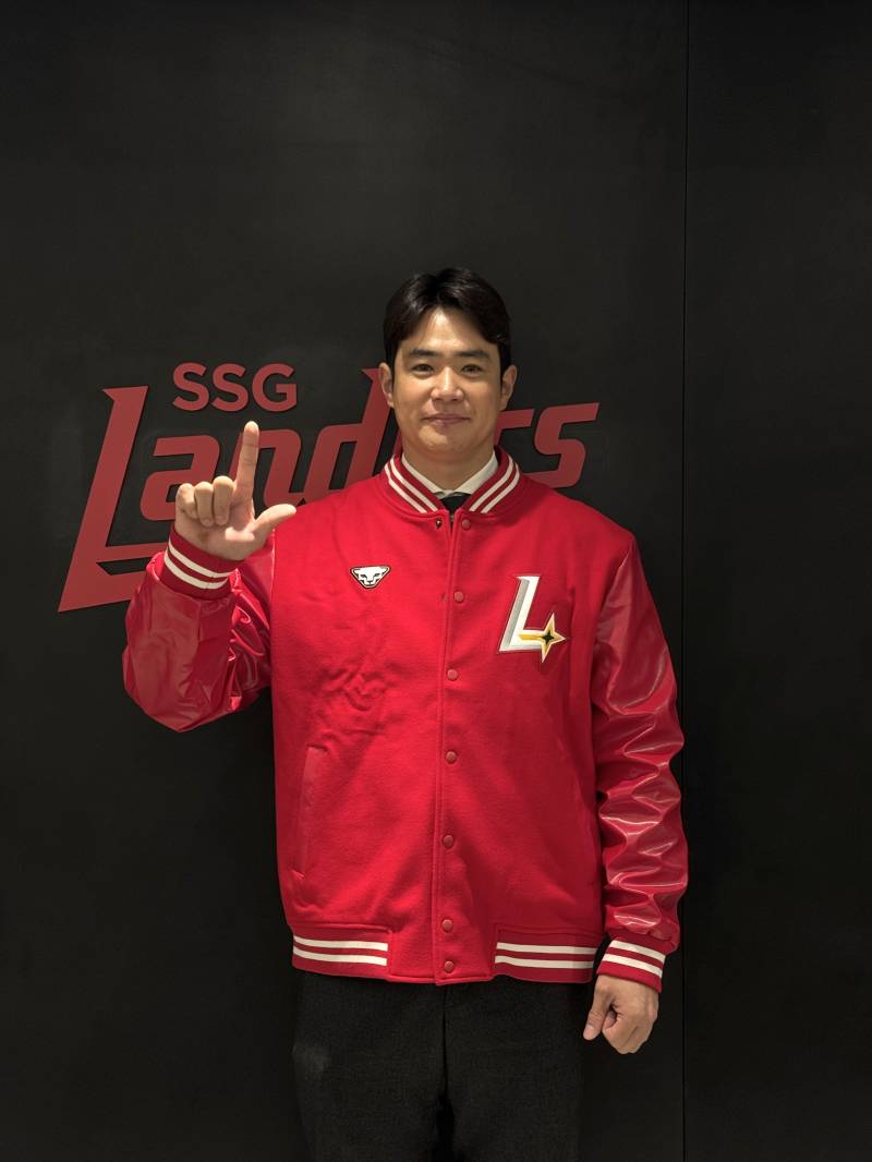 SSGはなぜ物議をかもしたキム・ジェファンを採用したのか? [IS 포커스]