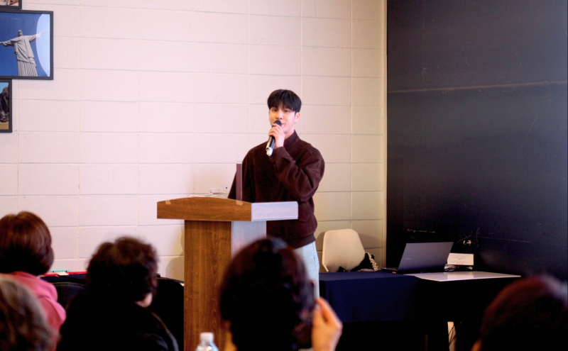 정동원, 오랜만의 근황...요양 보호사 노고 기리기 위한 재능 기부 나서 - 뉴스 썸네일 이미지