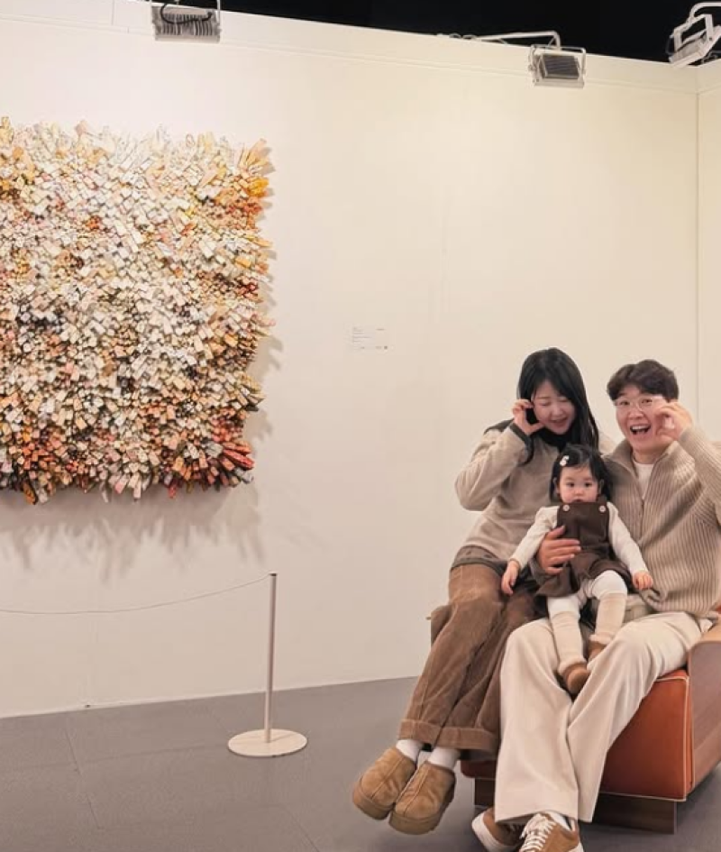 박수홍 '15개월' 딸, 광고 수입 이어..."생애 첫 소장 미술 작품" [I... - 뉴스 썸네일 이미지