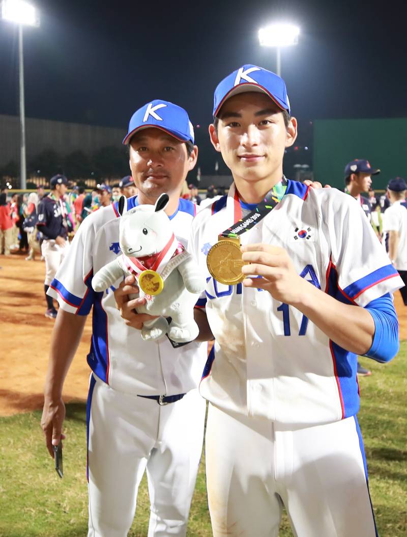 WBCの主将イ・ジョンフ、「韓国野球界最高の選手」イ・ジョンボムの足跡を継ぐ