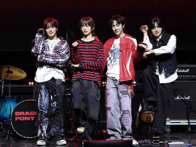 '톱100 귀' 유재석·대표 유희열 칭찬....드래곤포니 컴백 "잘 돼야 할... - 뉴스 썸네일 이미지