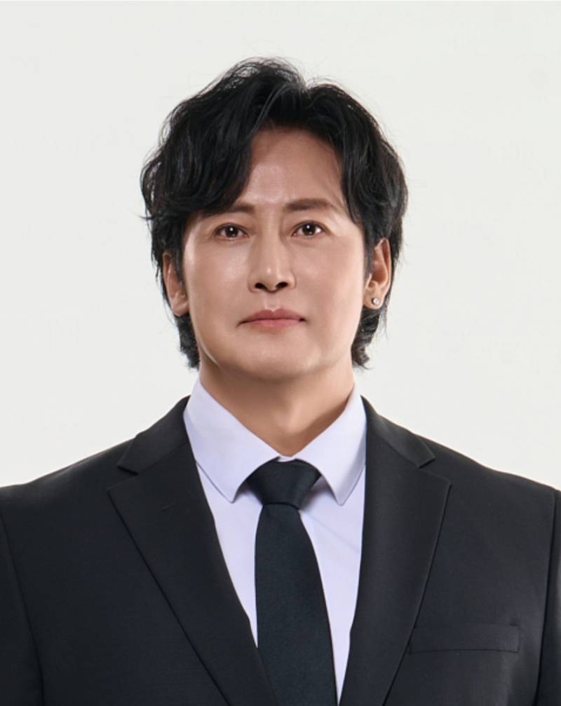 크리스조, 오늘(24일) 정규 1집 발매...직접 작사로 진정성 더했다 - 뉴스 썸네일 이미지