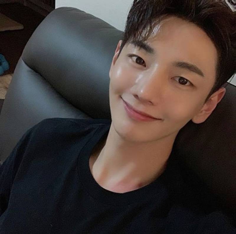 '시카고 타자기' 故박지훈, 오늘(11일) 6주기...위암 투병 중 떠난 별 - 뉴스 썸네일 이미지