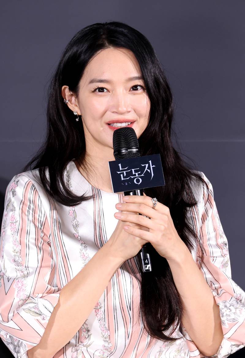 신민아 '눈동자' 1인 2역 연기 도전
