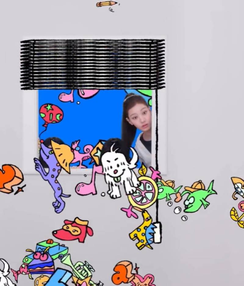 트와이스 지효 동생, 하이브 걸그룹 데뷔 확정? 연예계 뒤흔든 세 자매의 정체 공개