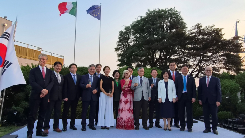 한국마사회, 이탈리아 공화국 수립 80주년 기념행사서 'K-말문화·말산... - 뉴스 썸네일 이미지
