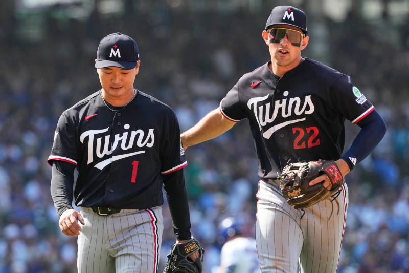 [IS 이슈] "땀과 로진이 굳은 것" 고우석의 해명...MLB는 이물질 징계 철회한 적 없다
