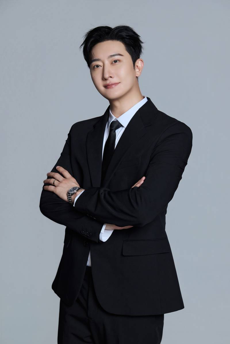 SM, 中 합작법인 STE 설립...대표이사는 슈퍼주니어-M 출신 조미 - 뉴스 썸네일 이미지