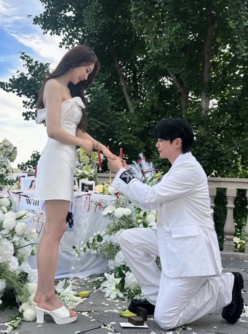 강균성, ‘14살 연하’ 유하진에 한강뷰 프러포즈