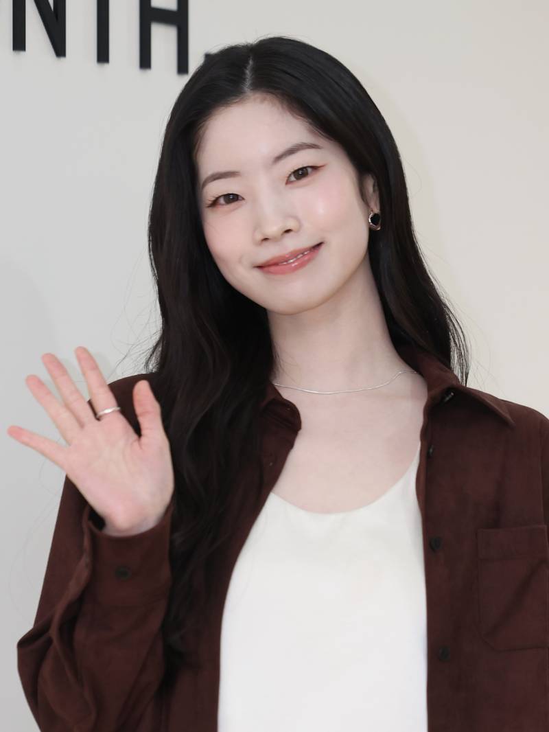 [포토] 트와이스 다현, 사랑스러운 손인사