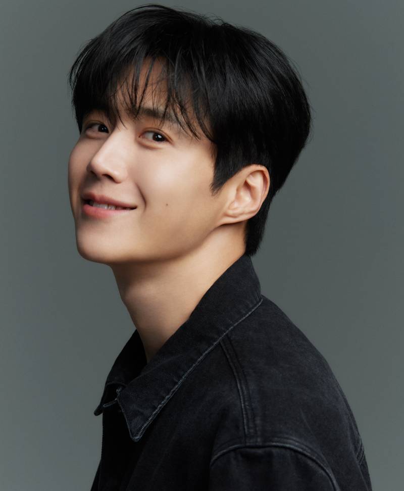 [단독] 김선호 “스스로 한계 두지 않겠다…100주년도 함께하길” [창간 57주년 인터뷰] - 일간스포츠