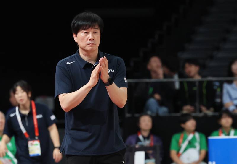 Coach Park Su-ho: Leading Korean Women's Basketball to Gold After 12 Years